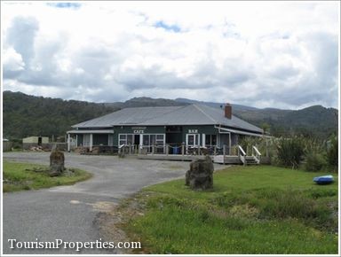 Hotel with stunning coast line outlook at very affordable price tag